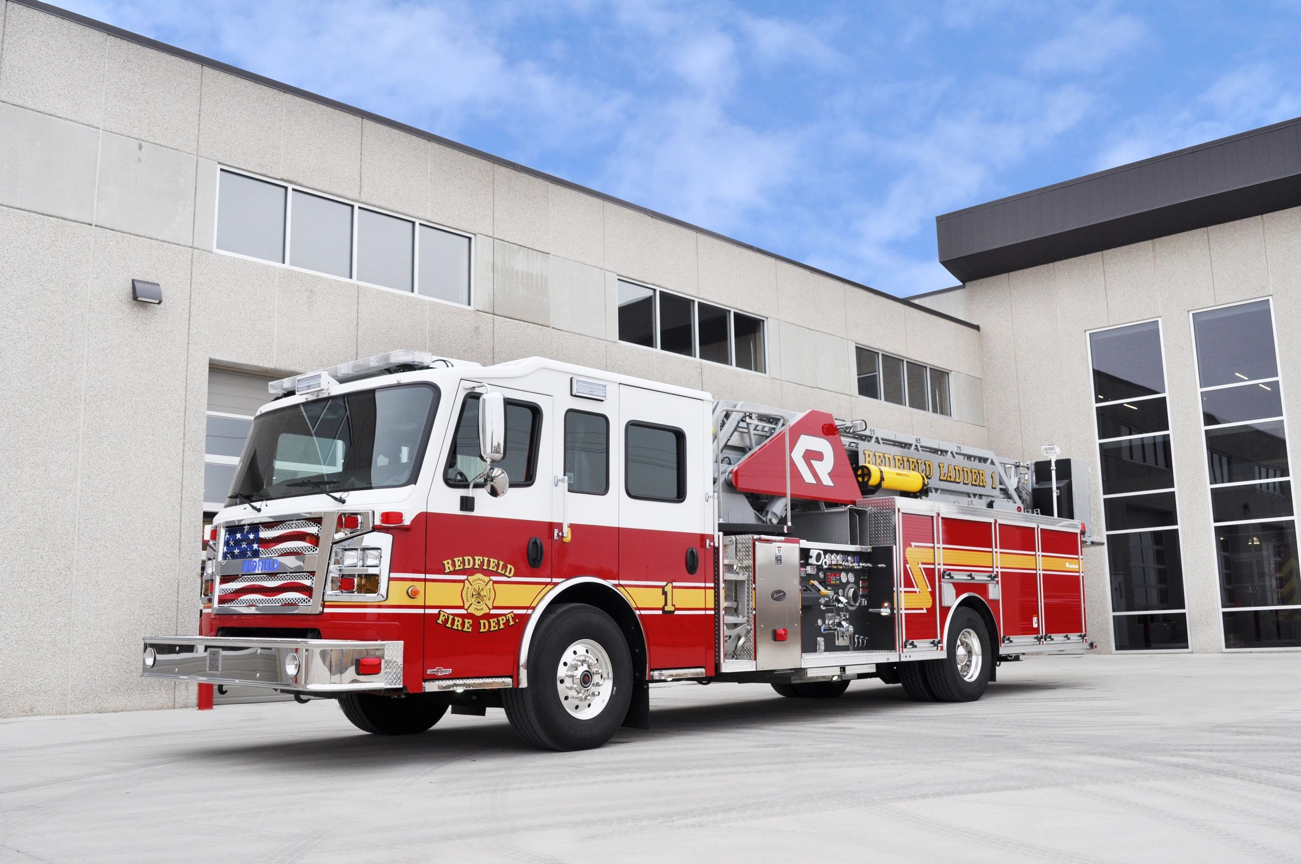 Redfield, SD Fire Dept. Rosenbauer Aerial